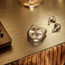 Master Buds Best Quality Long Battery Backup With Deep Bass Crystal Clear sound