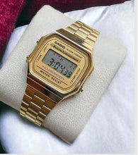 Iconic Ca**o Vintage Watch: Rose Gold Edition